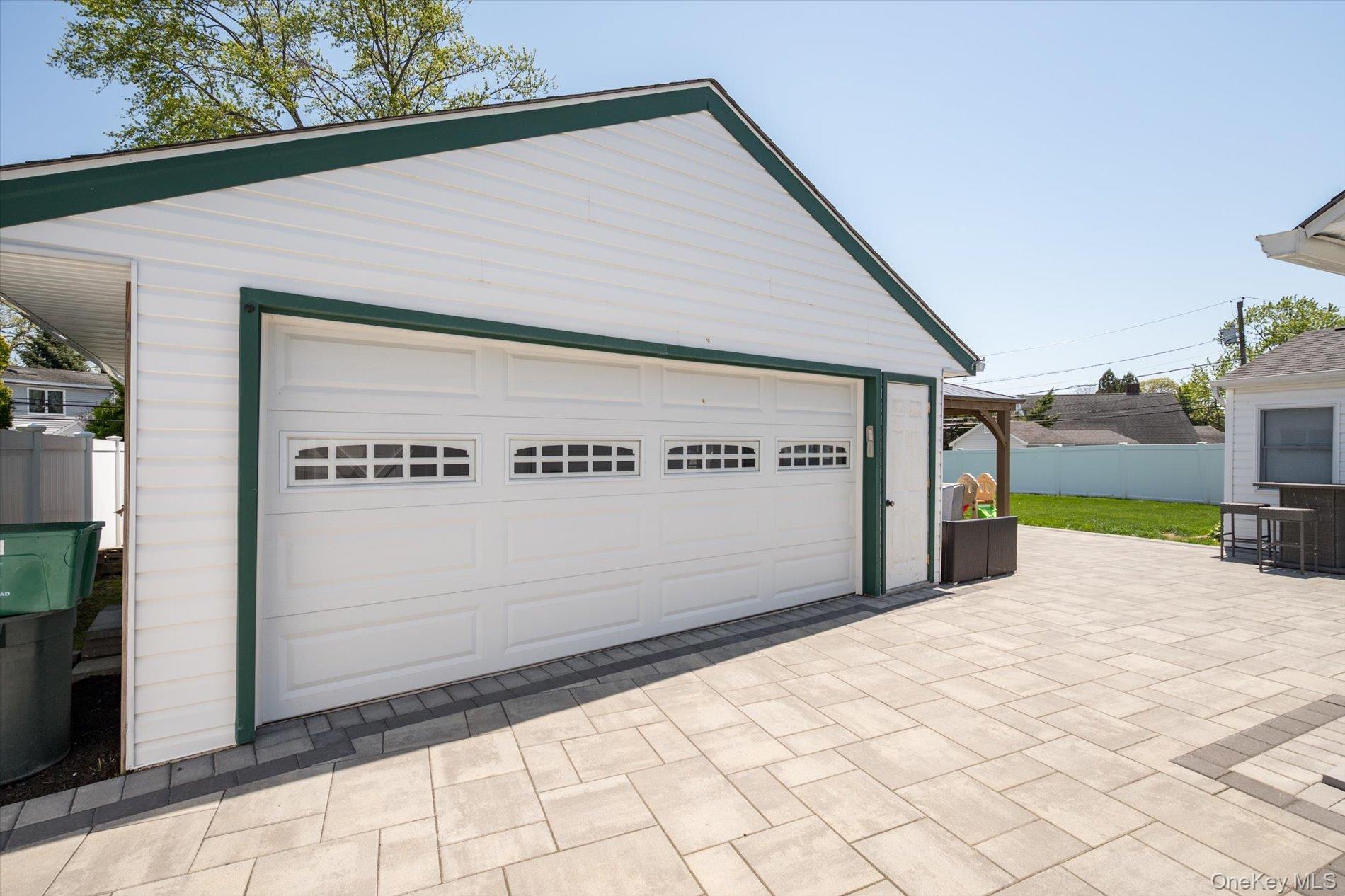 41 Disc Lane Wantagh, NY 11793 - Photo 24 of 31
