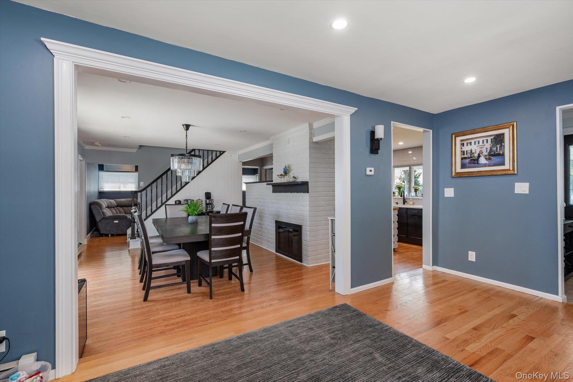 41 Disc Lane Wantagh, NY 11793 - Photo 6 of 31