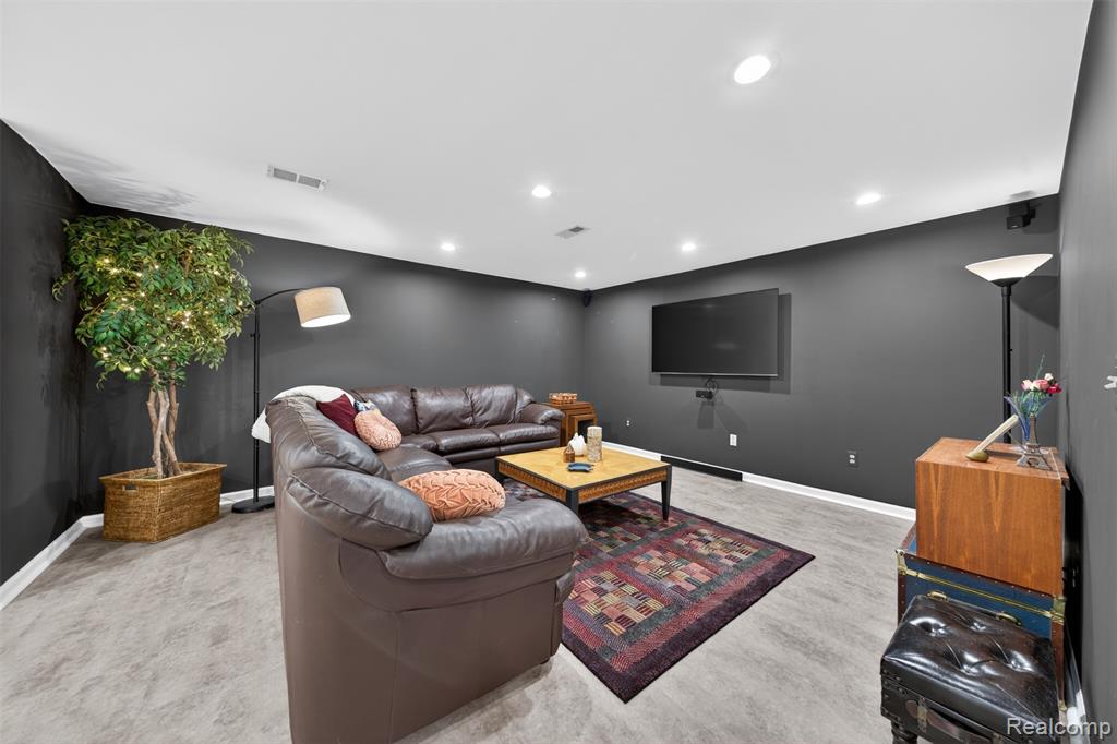 41621 Hempshire Street Novi, MI 48375 - Photo 48 of 76