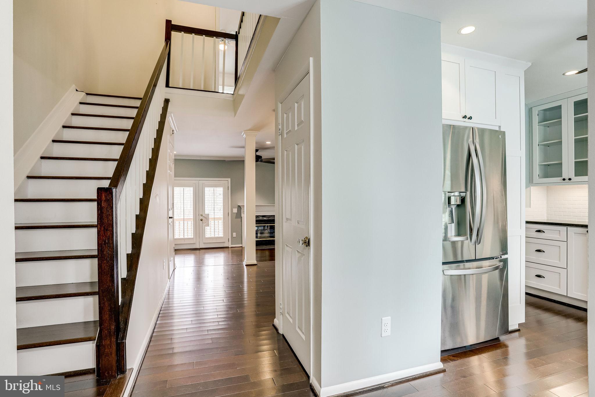 1403 Newport Spring Court Reston, VA 20194 - Photo 5 of 41 Gallery Image 5