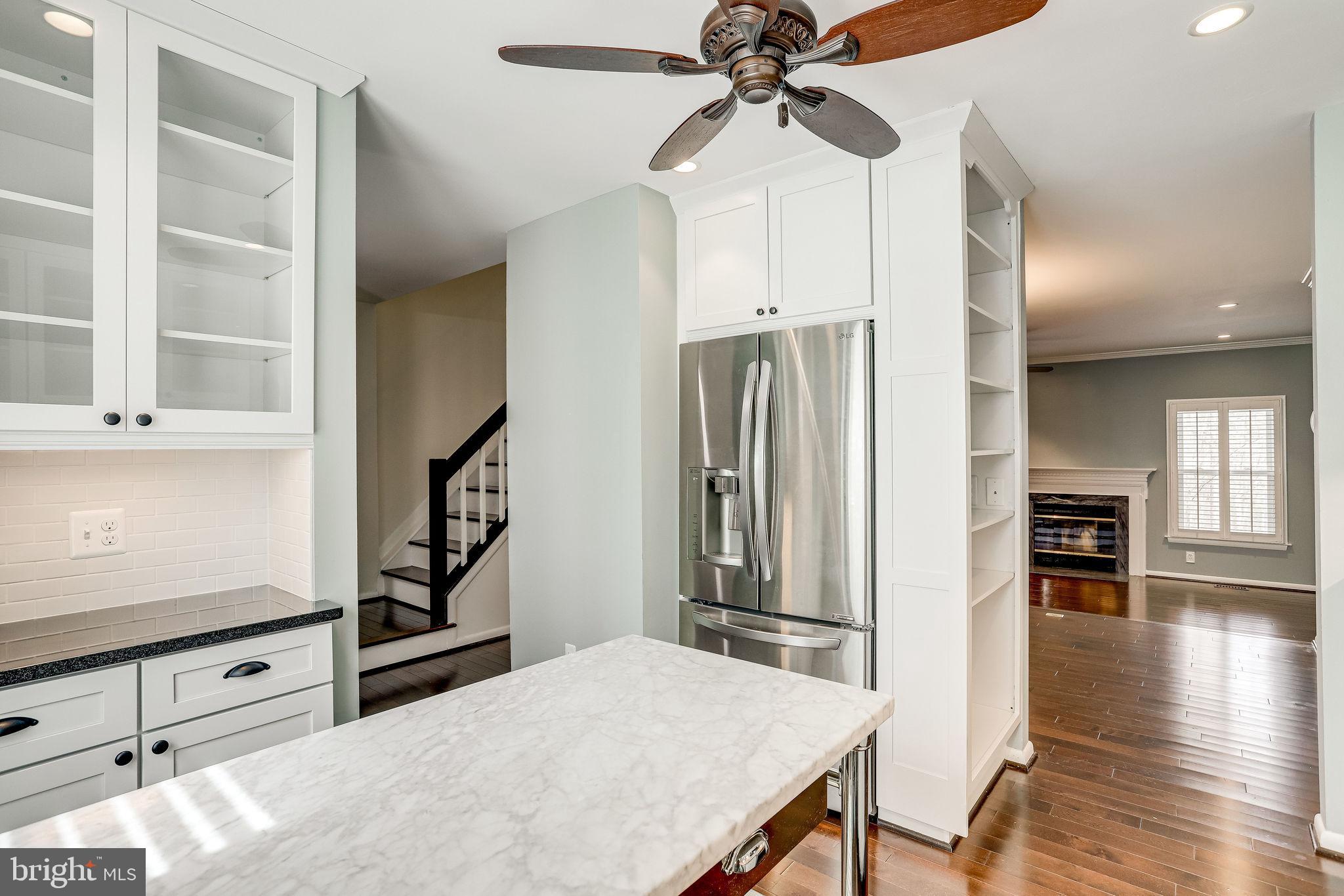 1403 Newport Spring Court Reston, VA 20194 - Photo 6 of 41 Gallery Image 6
