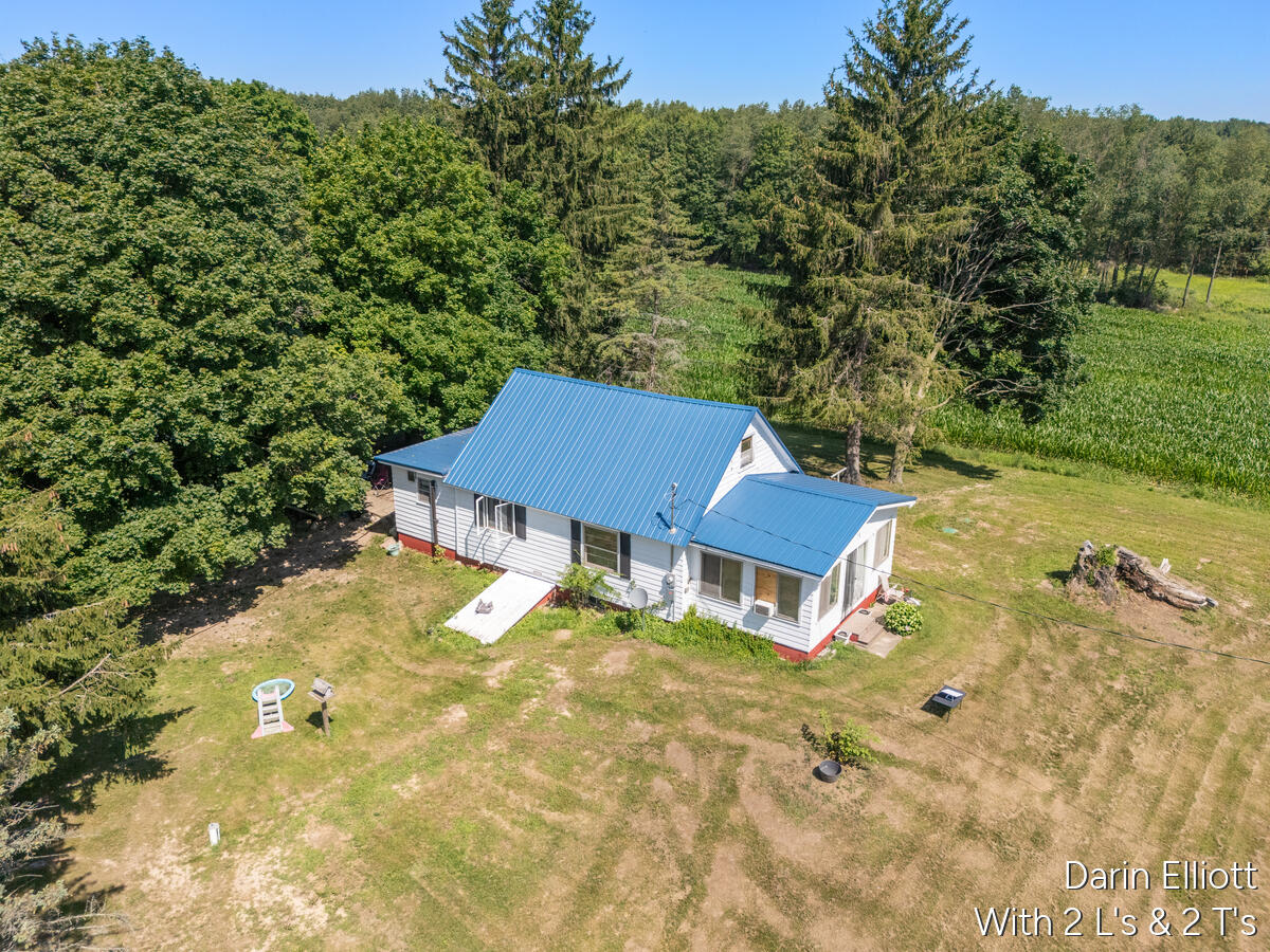 3703 Cedar Lake Road Northeast Edmore, MI 48829 - Photo 5 of 43 3703-Cedar_207