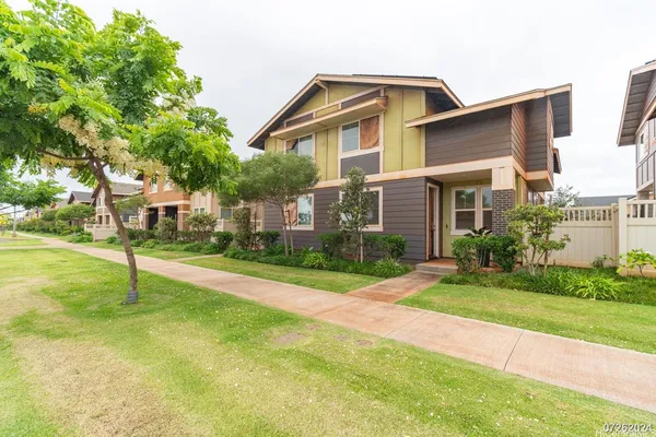 $3,850 | 94-1219 Haleululaau Street, Unit 44, Waipahu, HI 96797