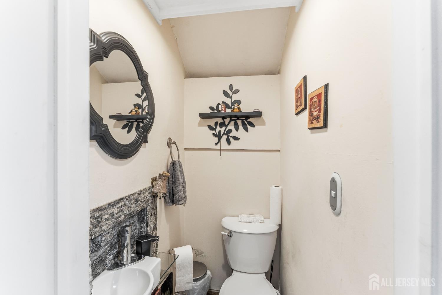 239 Walnut Street Dunellen, NJ 08812 - Photo 17 of 22