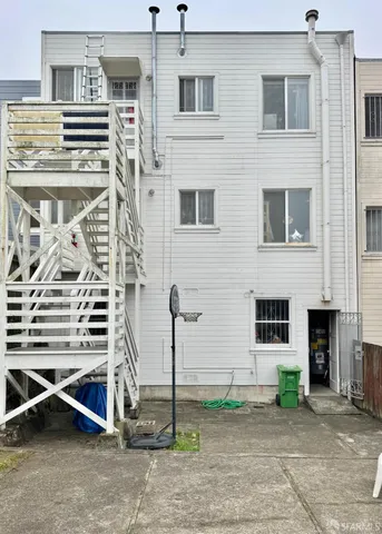 $1,495,000 | 1724-1726 Judah Street, San Francisco, CA 94122