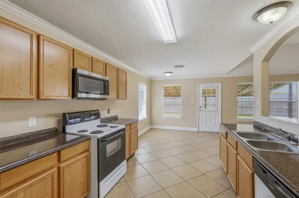 $1,885 | 5911 Camron Point Circle, Katy, TX 77449