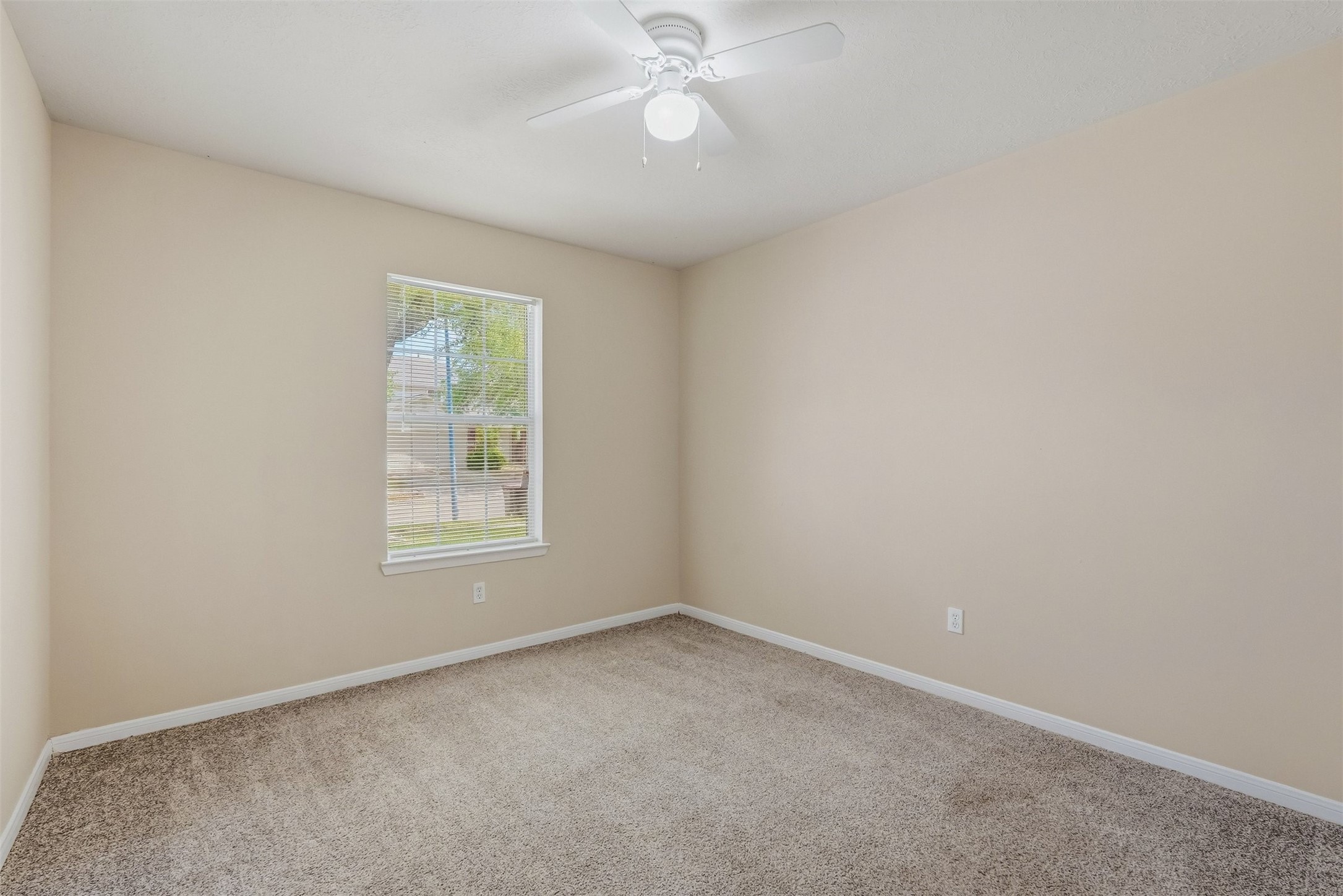 5911 Camron Point Circle Katy, TX 77449 - Photo 20 of 24