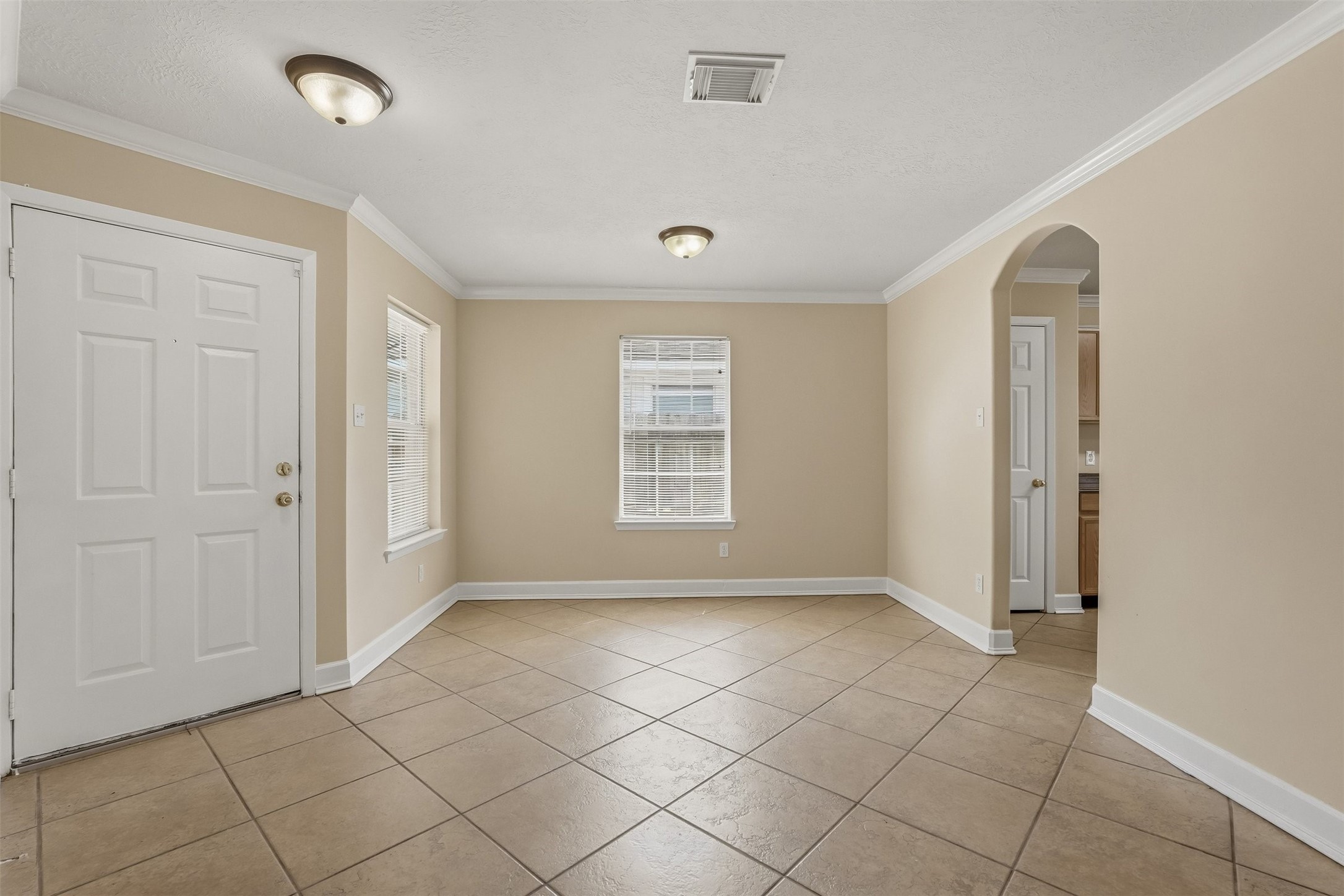 5911 Camron Point Circle Katy, TX 77449 - Photo 4 of 24