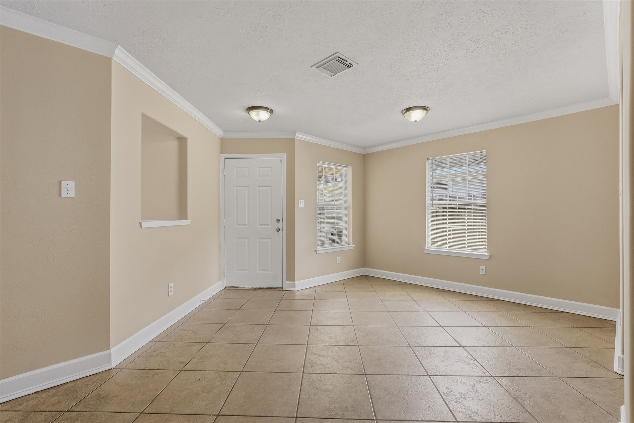 5911 Camron Point Circle Katy, TX 77449 - Photo 5 of 24