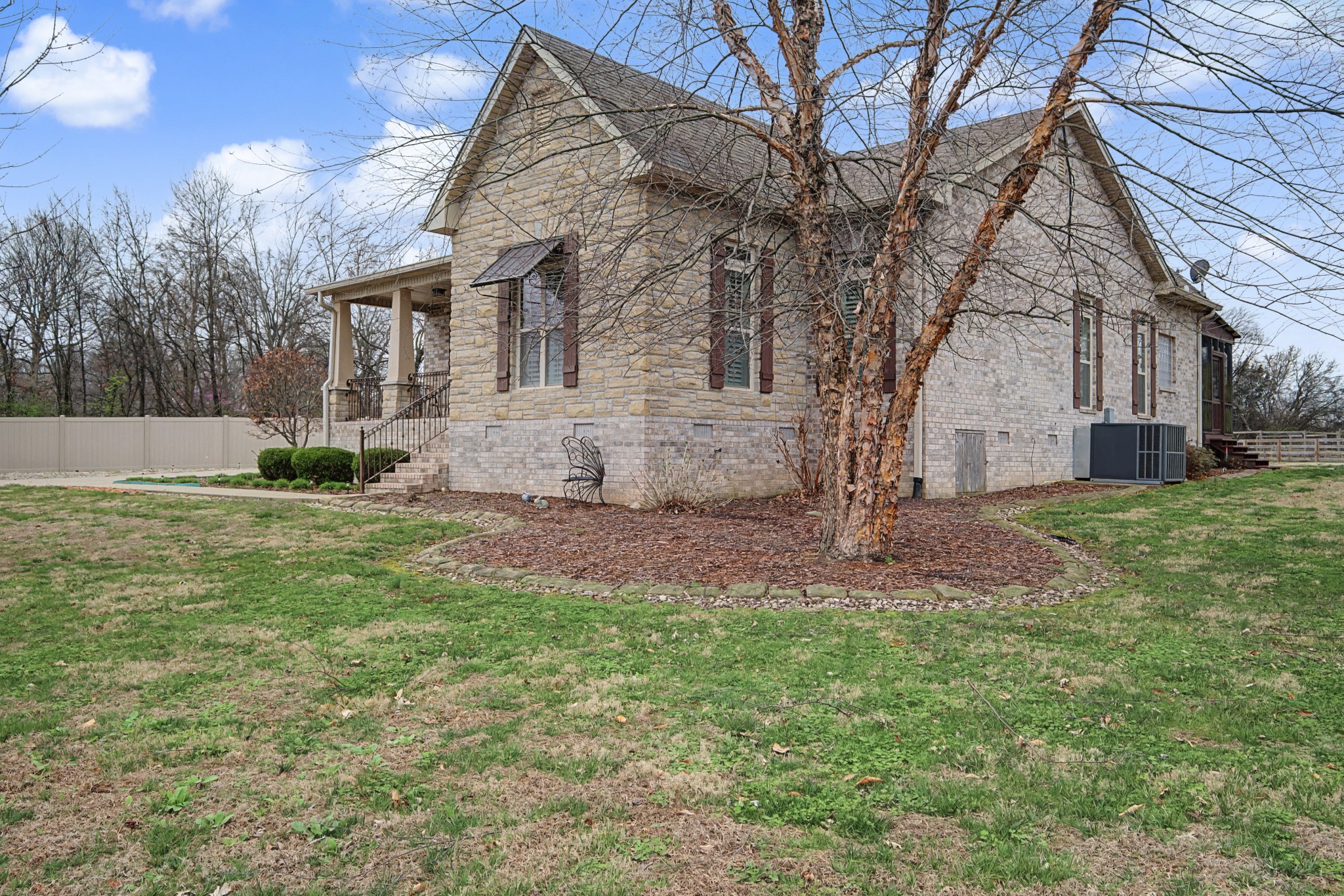 354 Bowling Branch Road Cottontown, TN 37048 - Photo 2 of 37