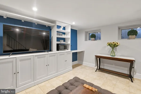 $635,000 | 3363 South Stafford Street, Arlington, VA 22206