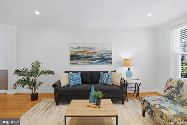 $635,000 | 3363 South Stafford Street, Arlington, VA 22206