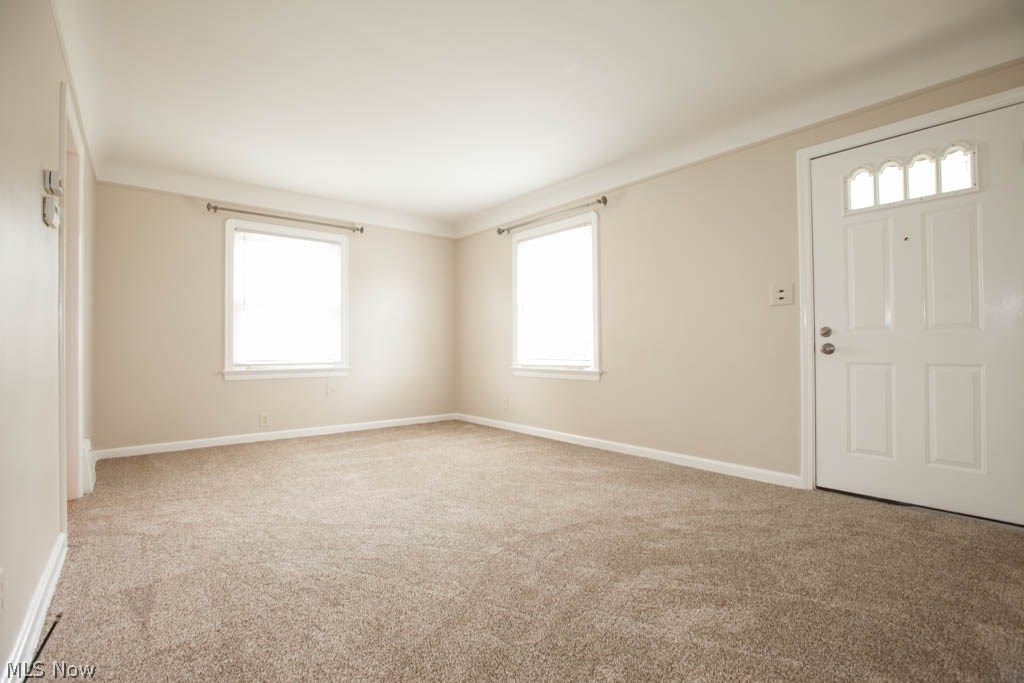 3075 Joslyn Road Cleveland, OH 44111 - Photo 4 of 35 Gallery Image 4