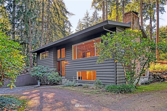 $880,000 | 18503 24th Place Northeast, Lake Forest Park, WA 98155