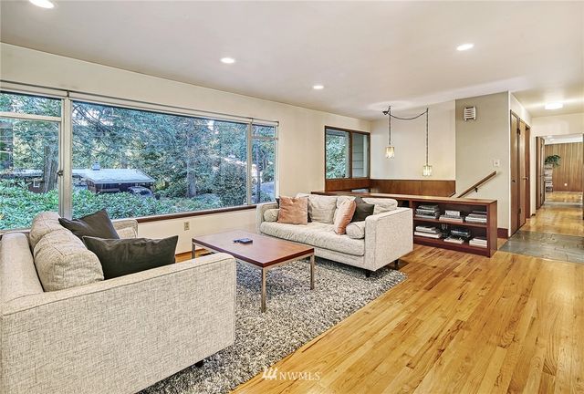 $880,000 | 18503 24th Place Northeast, Lake Forest Park, WA 98155