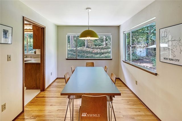 $880,000 | 18503 24th Place Northeast, Lake Forest Park, WA 98155