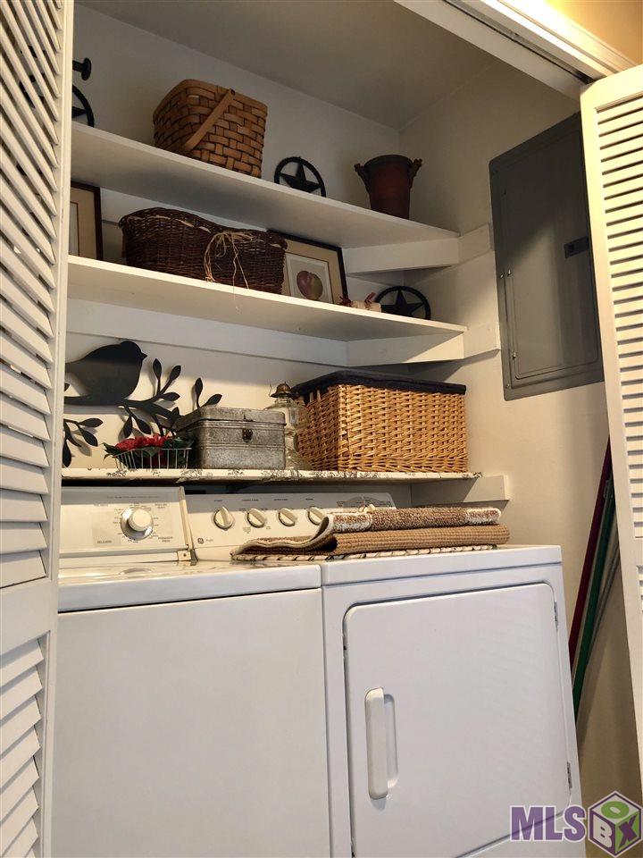 15433 Springwood Avenue Baton Rouge, LA 70817 - Photo 12 of 24 Laundryroom