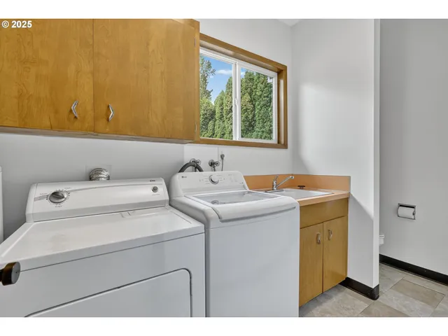 $698,995 | 14633 Southeast Carol Avenue, Milwaukie, OR 97267