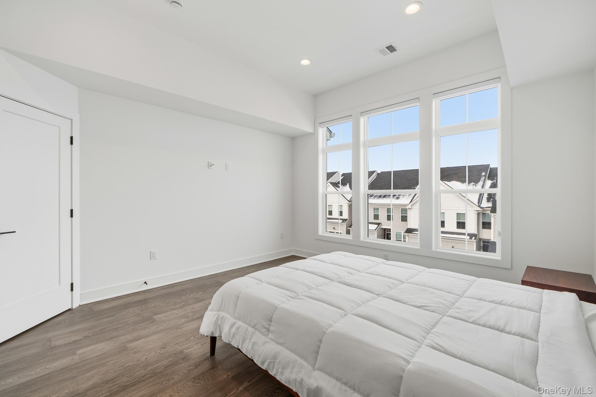 4034 Chestnut Rdg Road, Unit 62 Fishkill, NY 12524 - Photo 24 of 31 Primary Bedroom