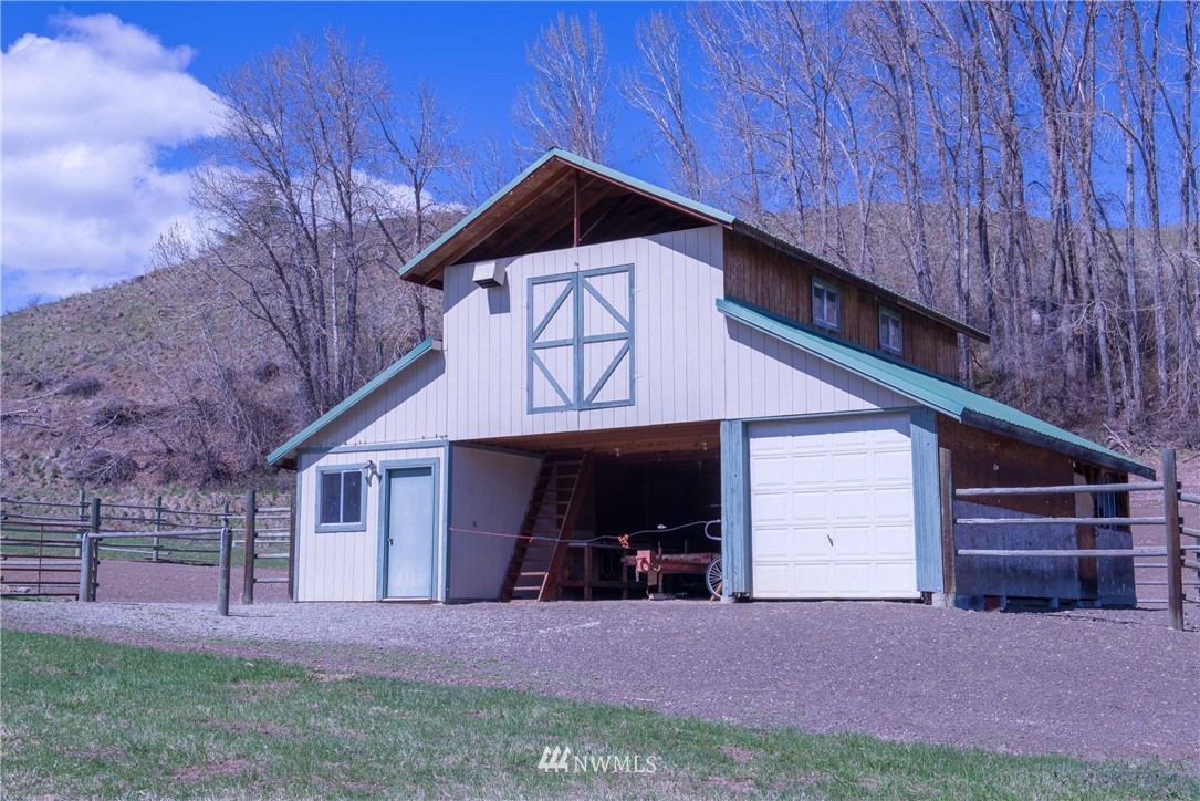 330 Twisp River Road Twisp, WA 98856 - Photo 4 of 25 Gallery Image 4