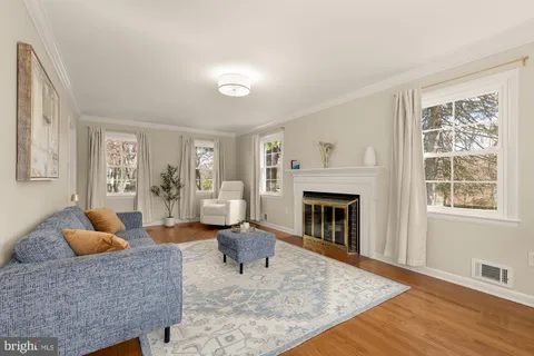 $899,000 | 13320 Wye Oak Drive, Darnestown, MD 20878