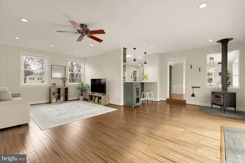 $899,000 | 13320 Wye Oak Drive, Darnestown, MD 20878