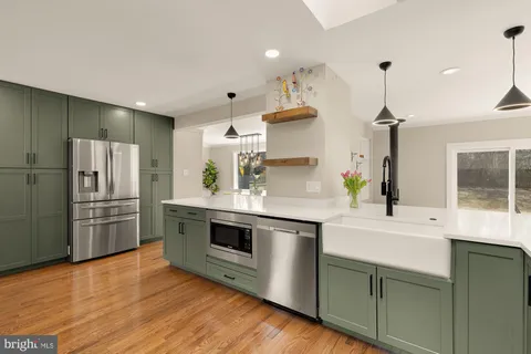 $899,000 | 13320 Wye Oak Drive, Darnestown, MD 20878
