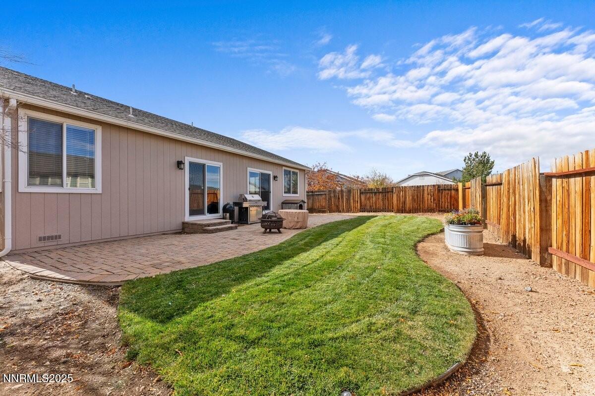 9965 Moondust Court Reno, NV 89506 - Photo 28 of 38 9965 Moondust Backyd 2