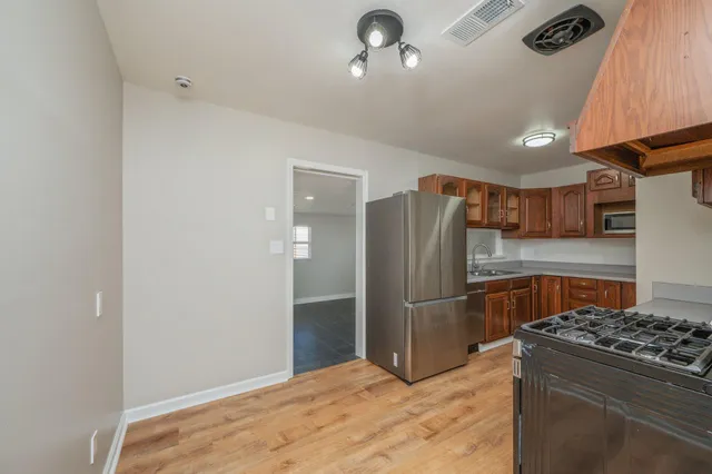 $1,800 | 21 Kohler Drive, Mary Esther, FL 32569