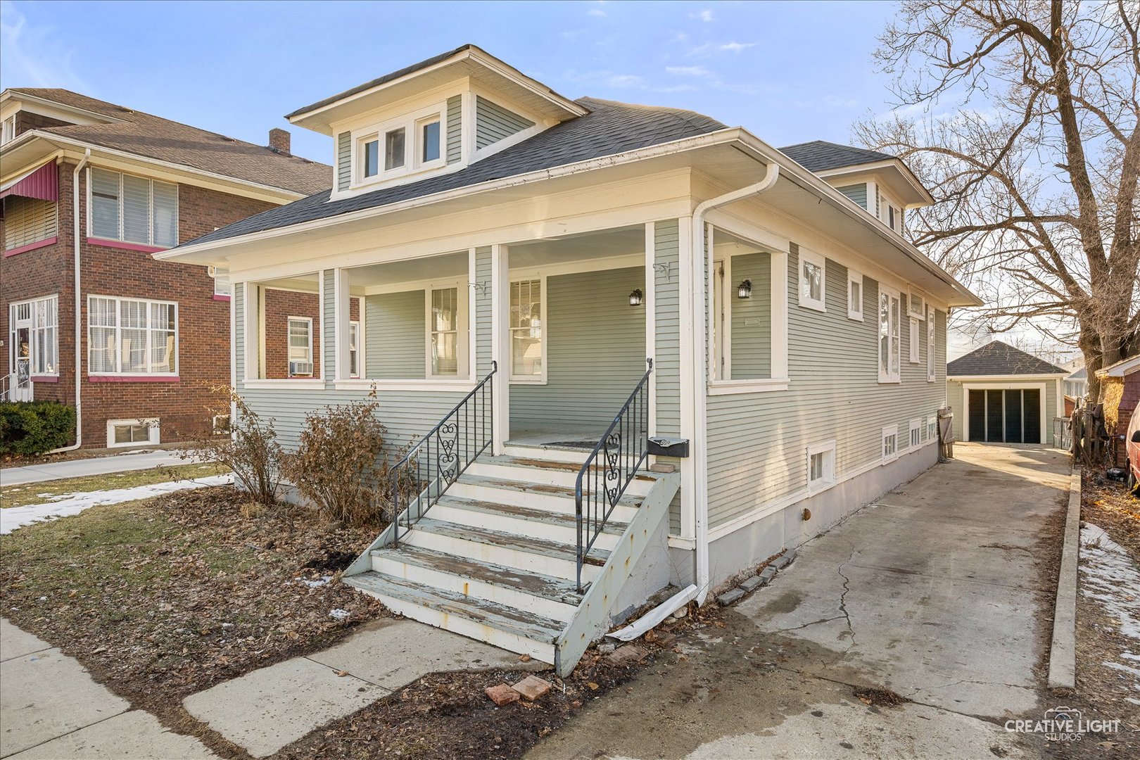 408 Bowen Court Elgin, IL 60120 - Photo 3 of 32