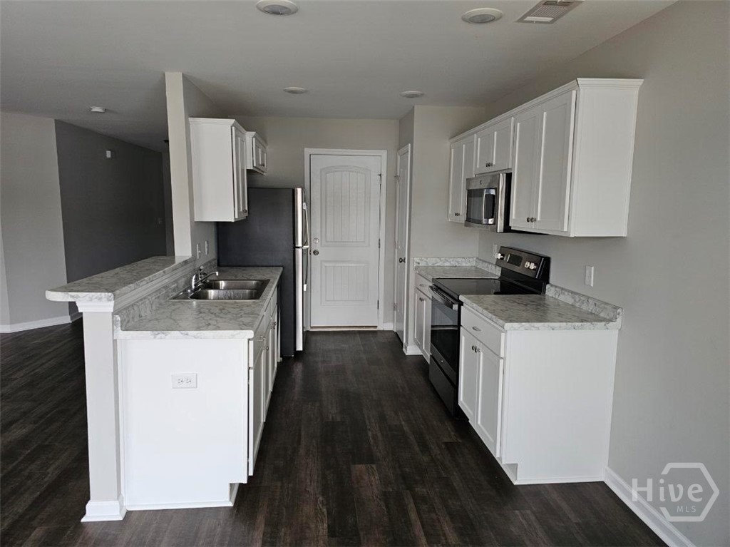 207 Evans Terrace Statesboro, GA 30458 - Photo 4 of 10