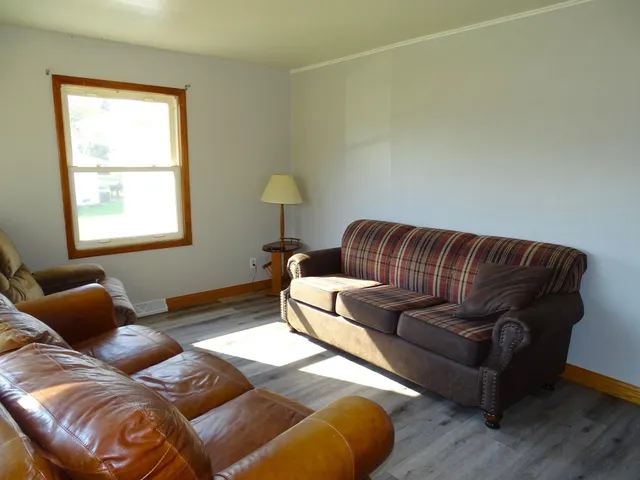 $189,900 | S359 Highway 25, Durand, WI 54736