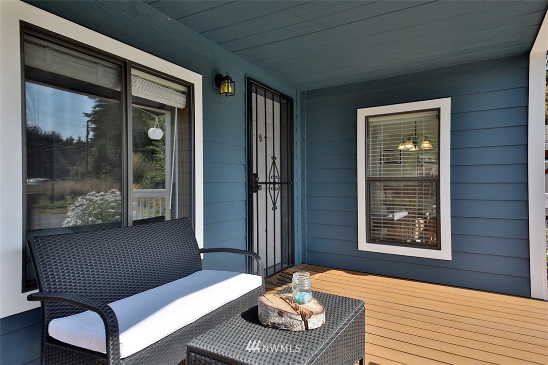 408 Sycamore Road Coupeville, WA 98239 - Photo 2 of 37 Gallery Image 2
