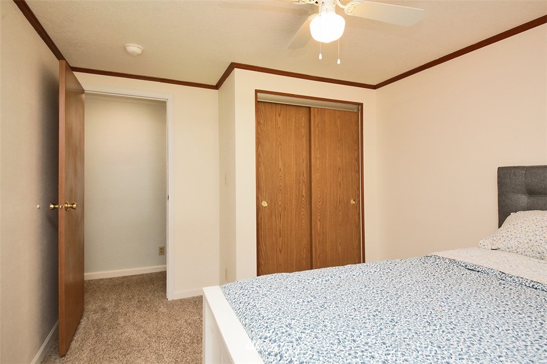 408 Sycamore Road Coupeville, WA 98239 - Photo 16 of 37 Gallery Image 16