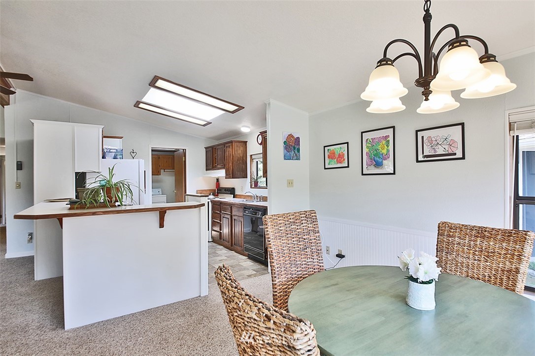 408 Sycamore Road Coupeville, WA 98239 - Photo 8 of 37 Gallery Image 8
