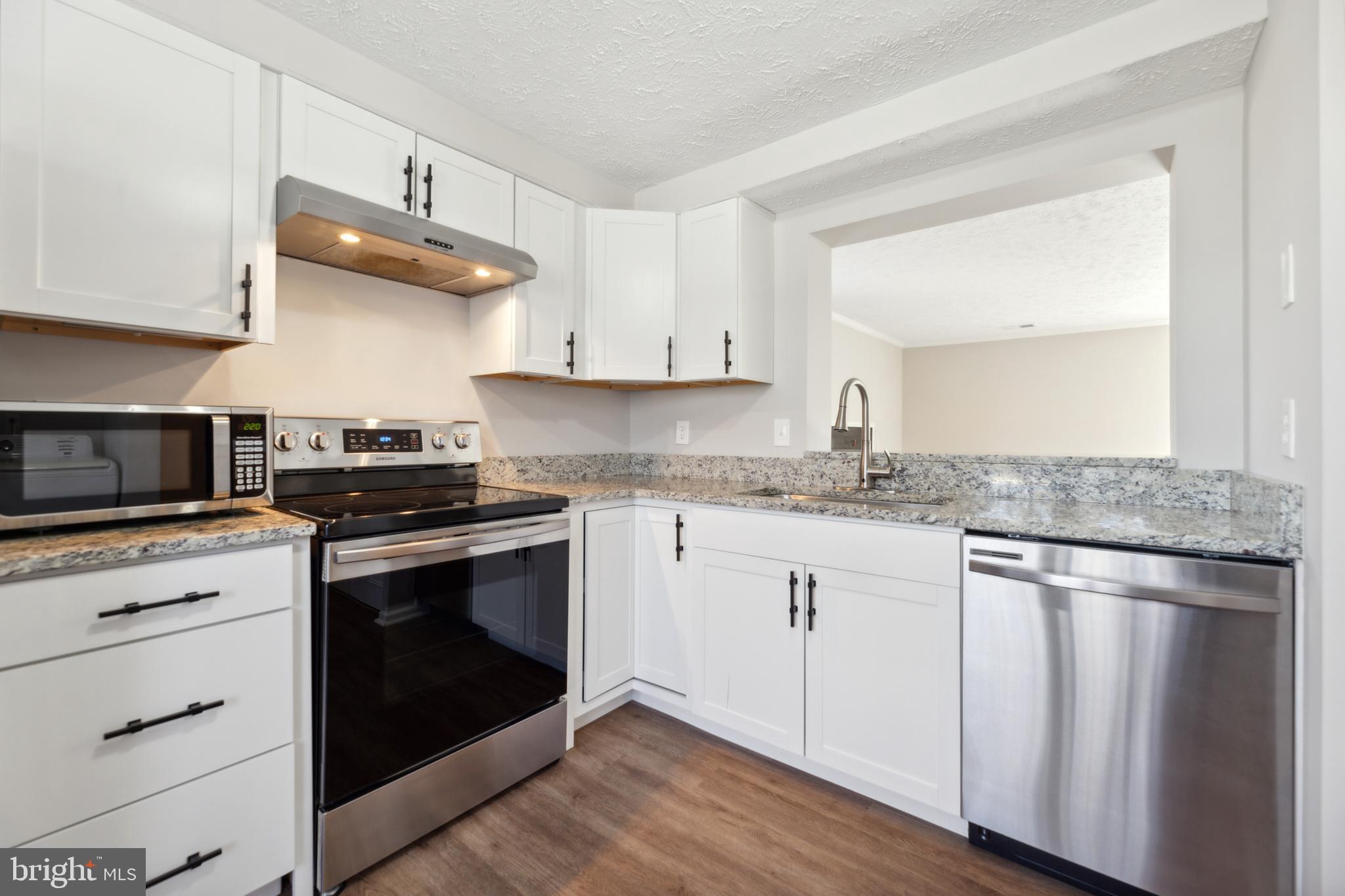 7491 Lone Star Road Lorton, VA 22079 - Photo 5 of 15 Kitchen 2