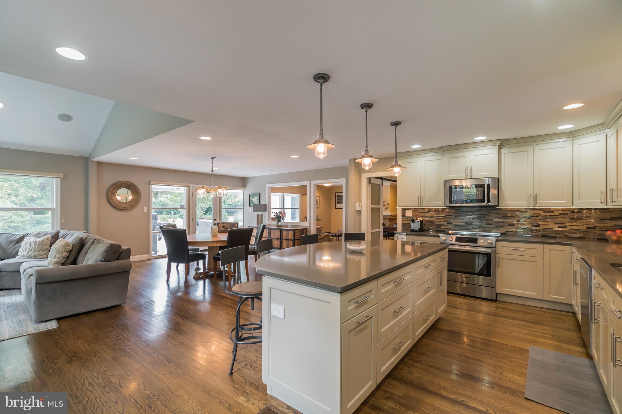 538 Walker Road Wayne, PA 19087 - Photo 5 of 46