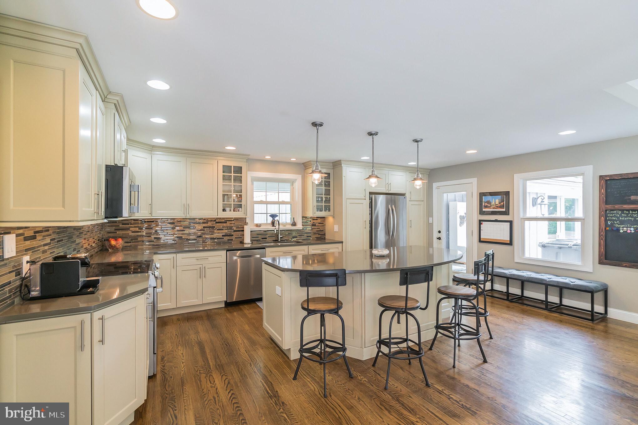 538 Walker Road Wayne, PA 19087 - Photo 7 of 46