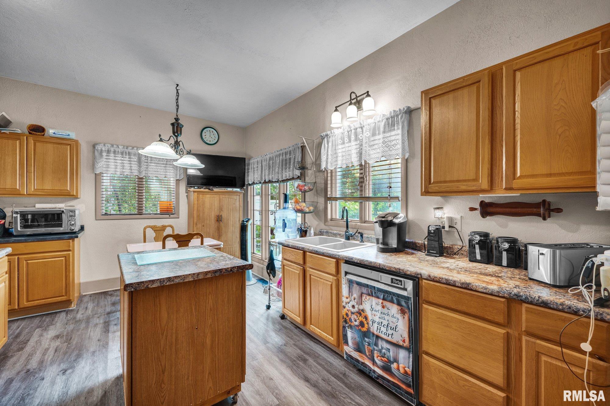 12719 Ropp Lane Tremont, IL 61568 - Photo 7 of 41
