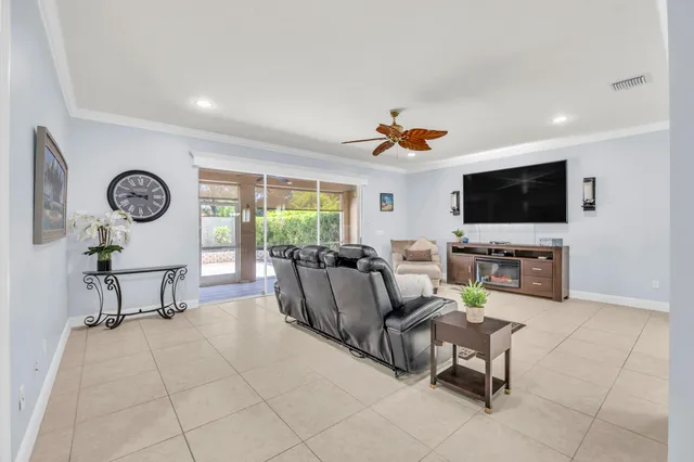 $895,000 | 148 Cypress Cove, Jupiter, FL 33458