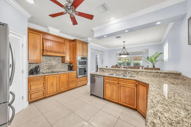 $895,000 | 148 Cypress Cove, Jupiter, FL 33458