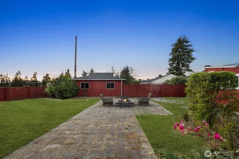 $575,000 | 10702 Douglas Drive Southwest, Lakewood, WA 98499