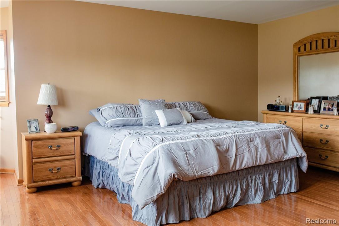 12801 Capernall Road Carleton, MI 48117 - Photo 28 of 40 28.jpg