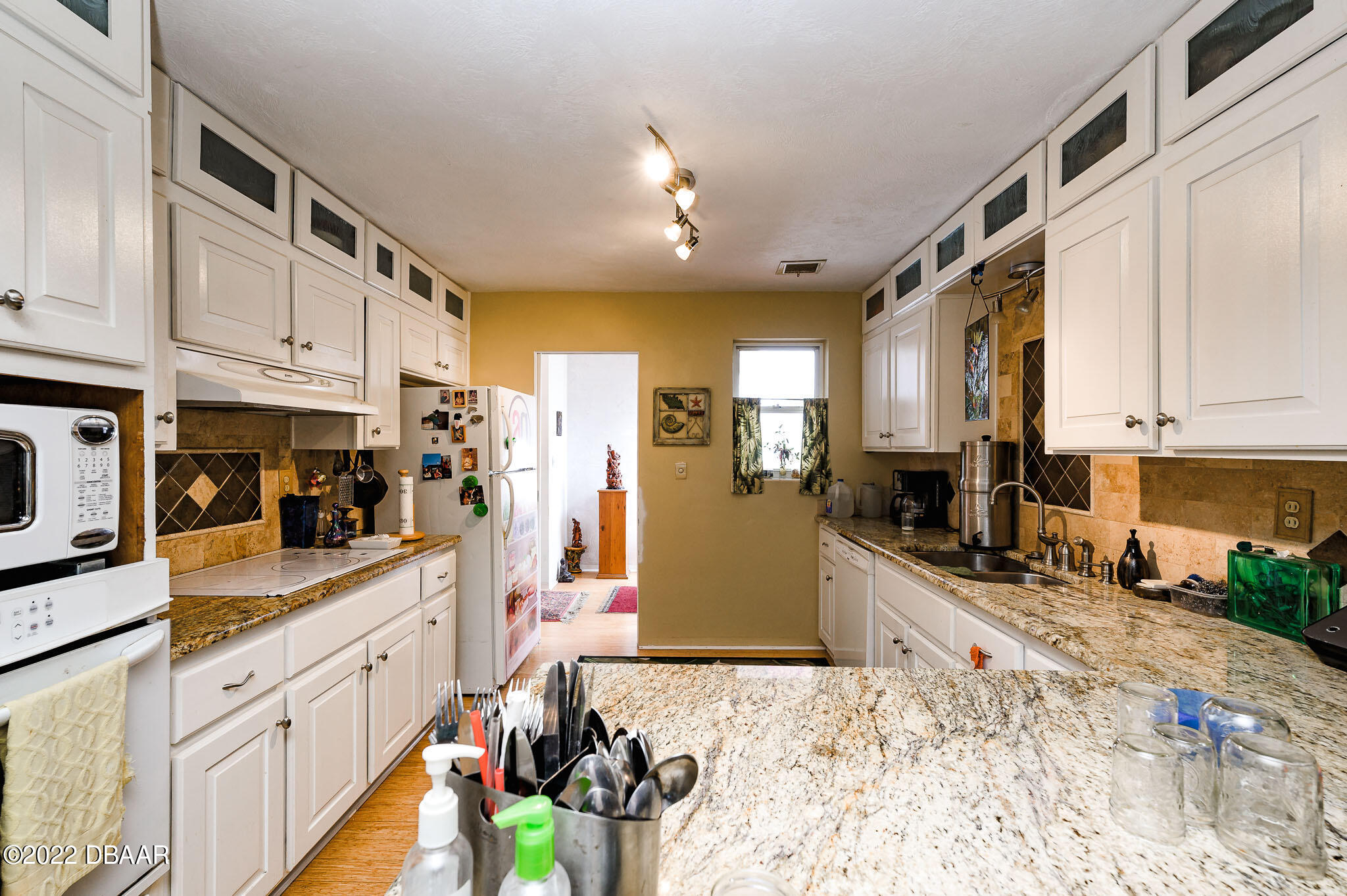 872 Marvin Road Ormond Beach, FL 32176 - Photo 13 of 39 872 kitchen2.