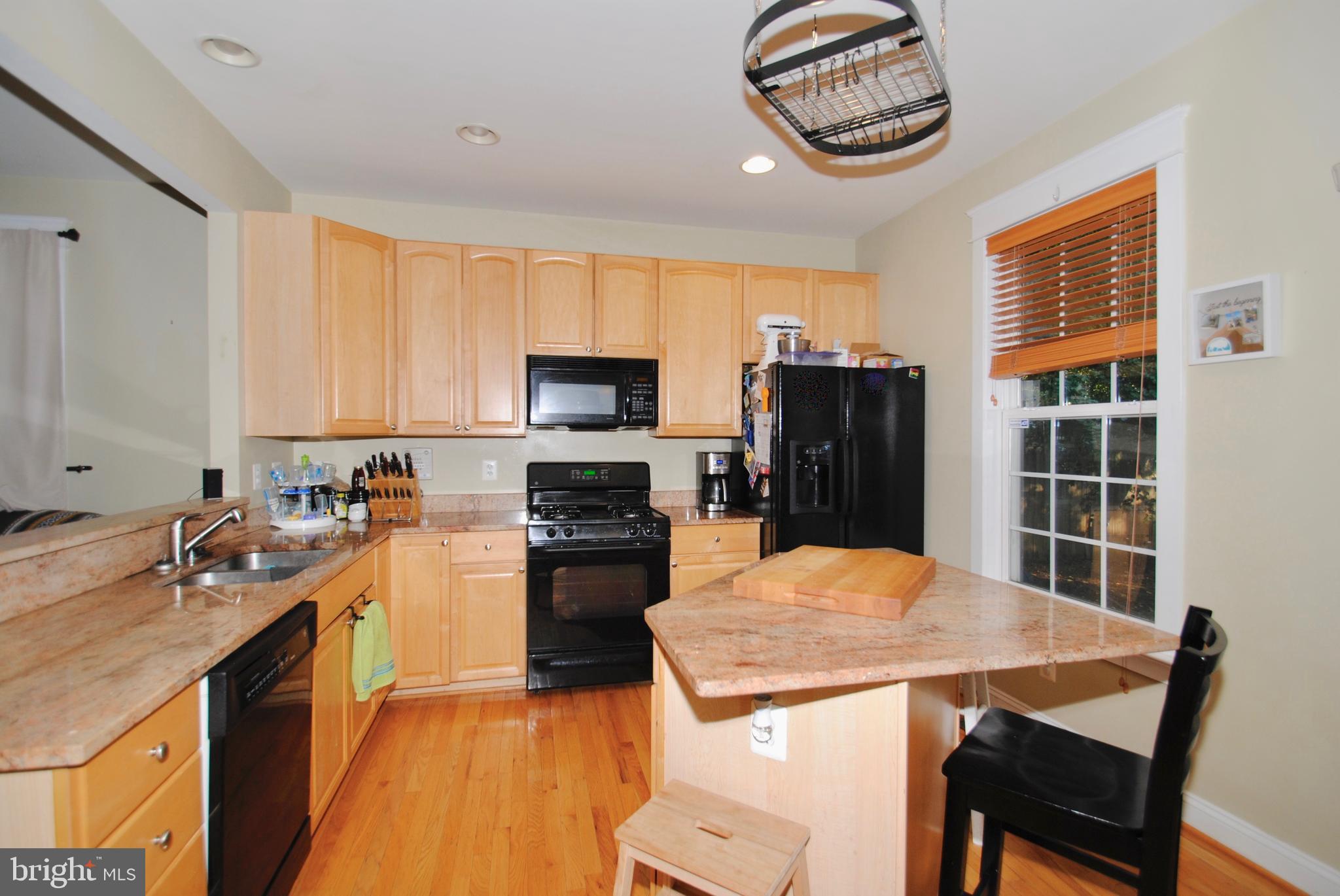 4 Silopanna Road Annapolis, MD 21403 - Photo 3 of 23