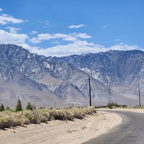 a outdoor view of a house