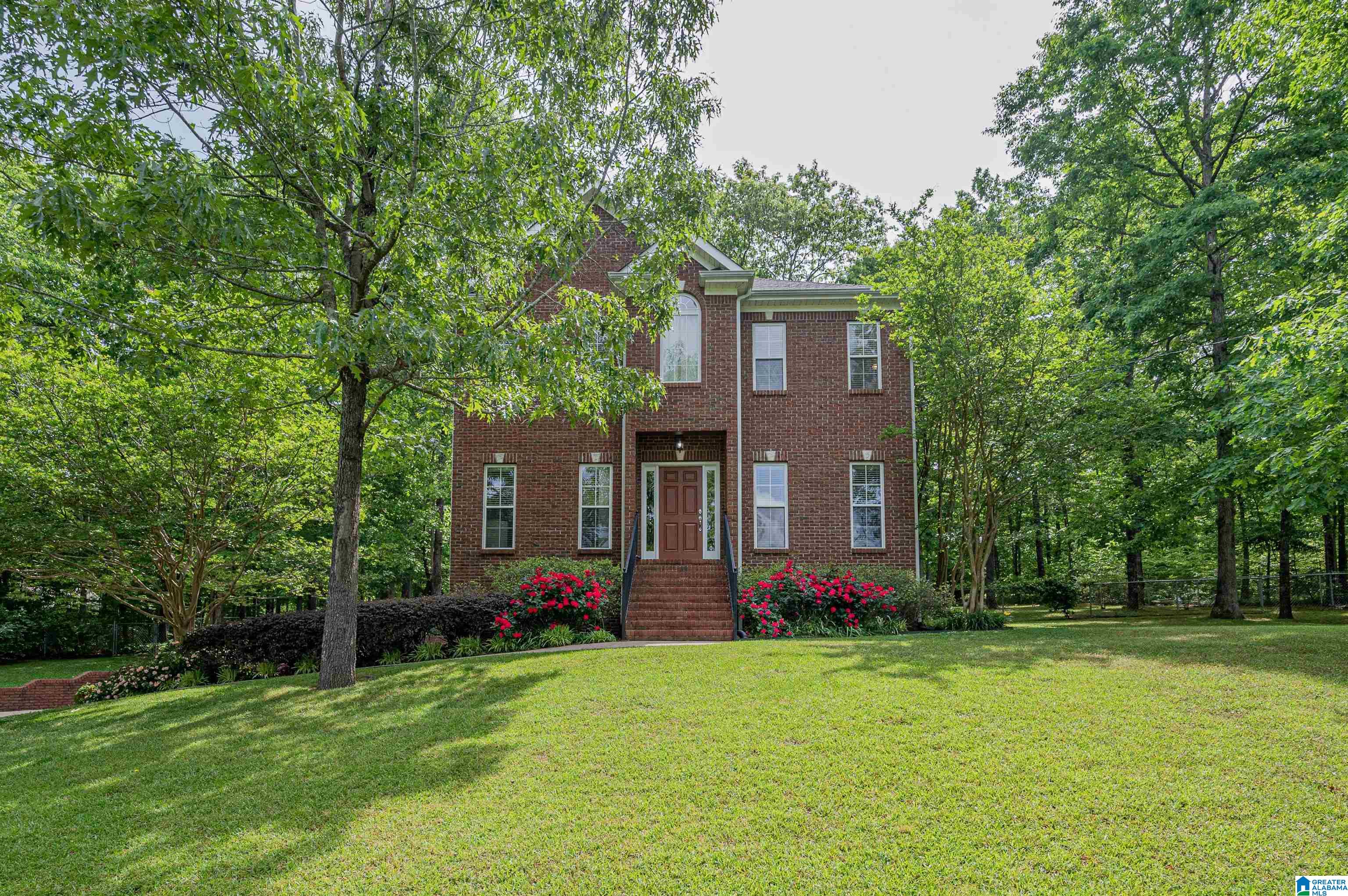 508 Hayfield Loop Dora, AL 35062 - Photo 2 of 42