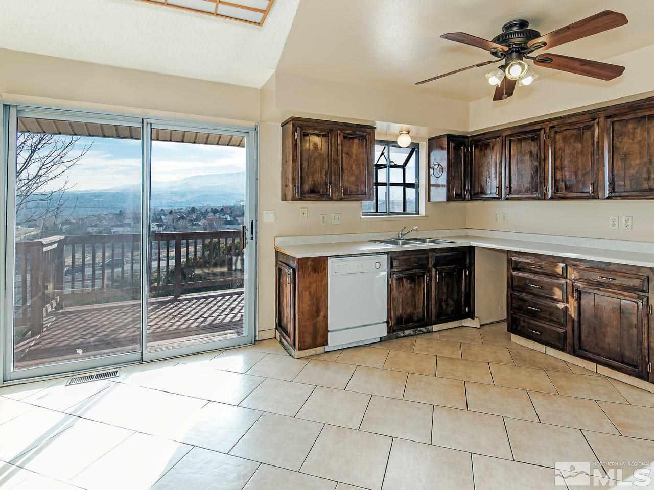 2895 Everett Drive Reno, NV 89503 - Photo 4 of 25 Photo 4