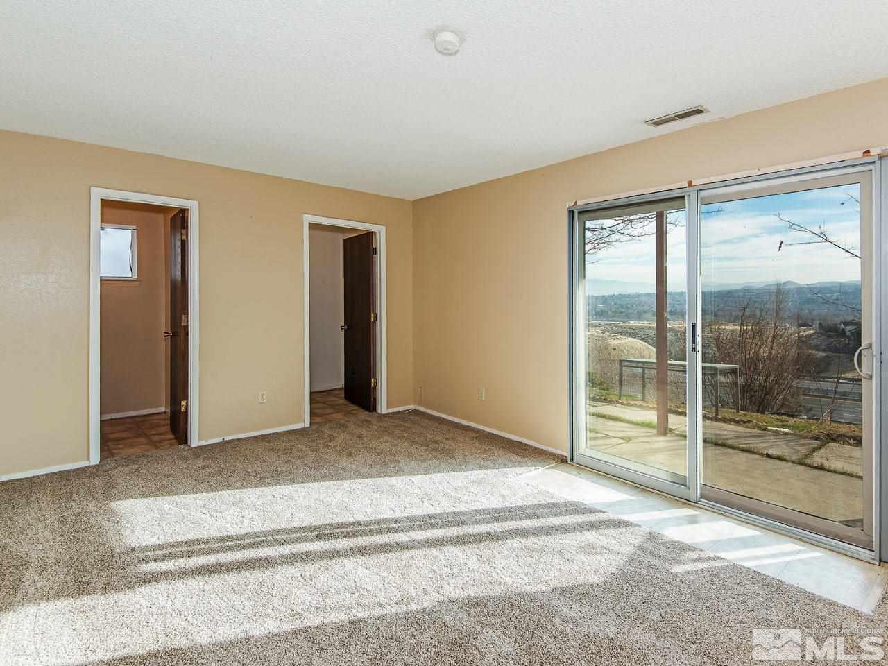 2895 Everett Drive Reno, NV 89503 - Photo 9 of 25 Photo 9
