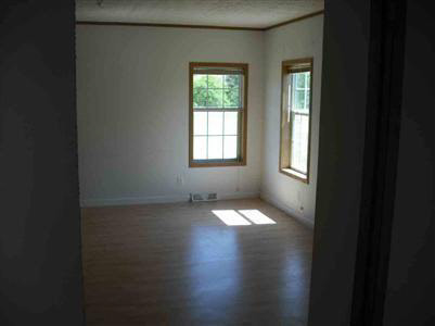 12357 Duffield Road Montrose, MI 48457 - Photo 12 of 12 20119948-11.JPG